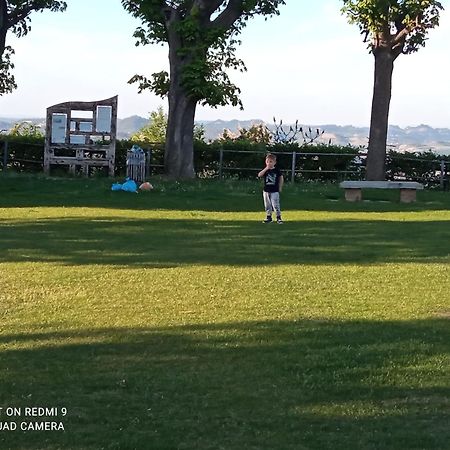 Il Cortiletto Apartment Verduno Стая снимка