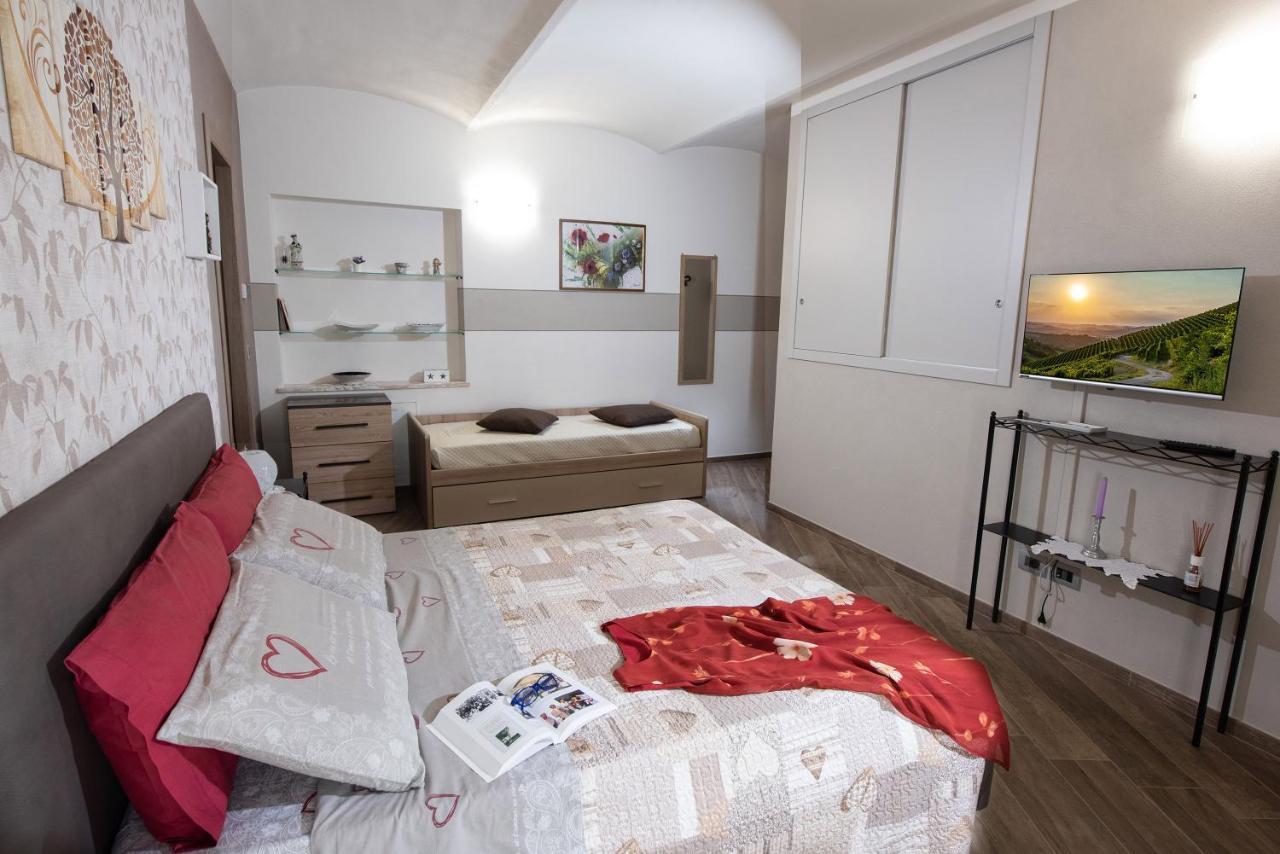 Il Cortiletto Apartment Verduno Екстериор снимка